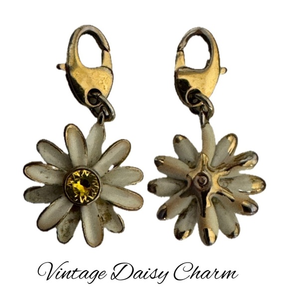 KATE SPADE Daisy Vintage Into The Bloom 12 KT Plated Charm (no Bracelet) - Picture 2 of 7